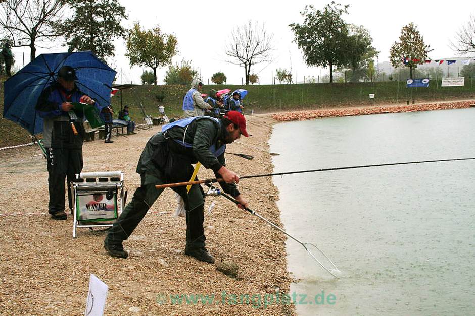  Tag 1 des Events: Die Welt ging im Unwetter unter.