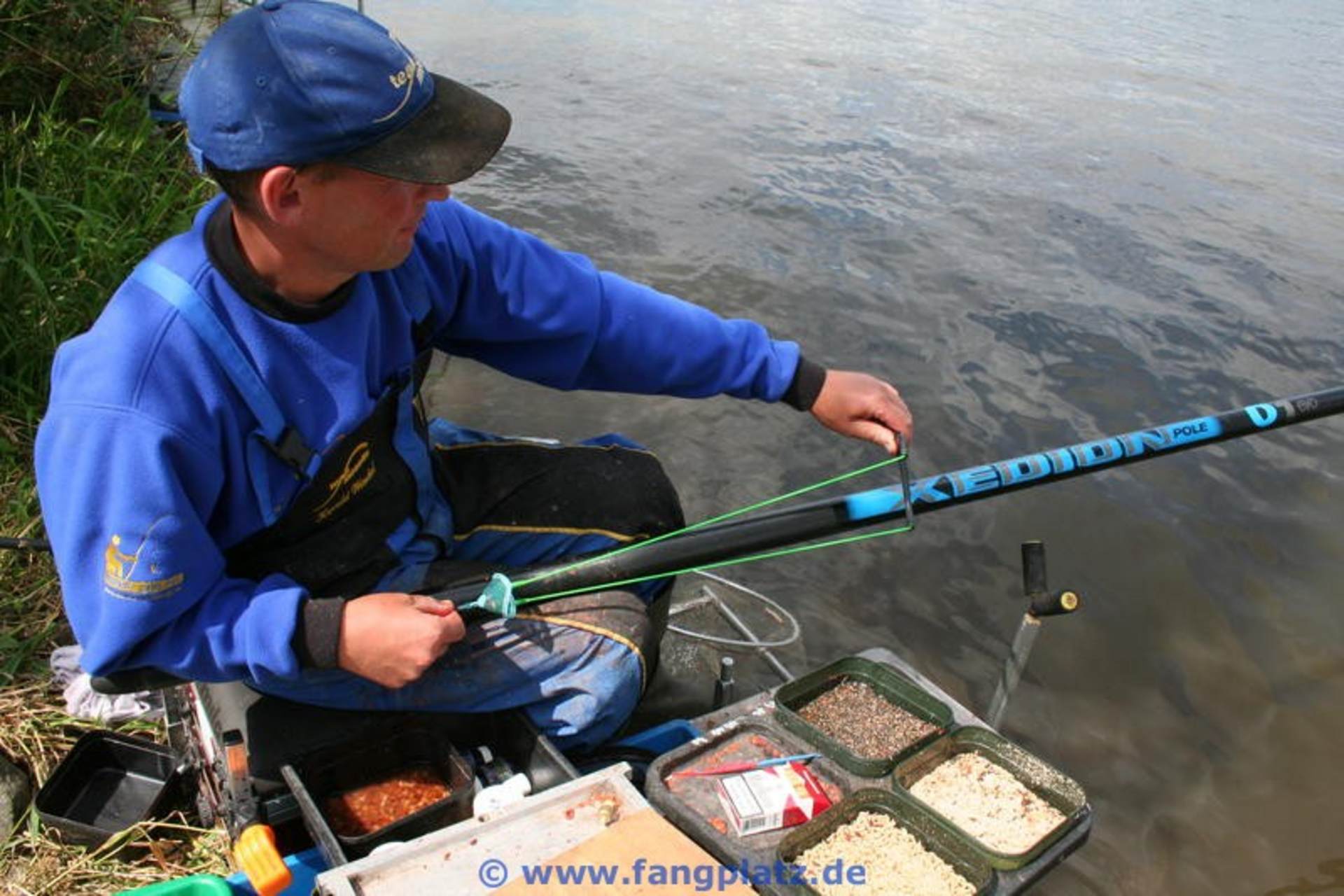 Perfektes Castern mit der Stange im Fluss: Futter, Strategie 