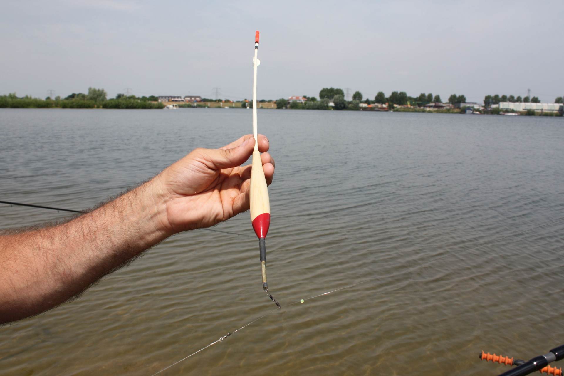  Waggler mit 30 Gramm Tragkraft.