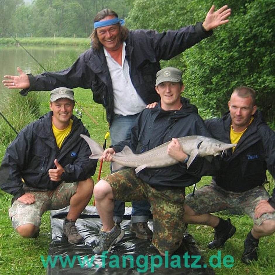  Spaß beim Angeln mit tollen Fängen. Das verspricht Fish'n Fun auf DMAX!