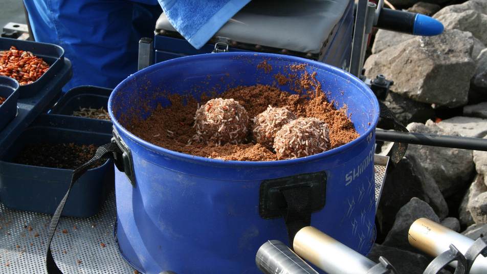  Futterballen von Alan Scotthorne für den Silokanal