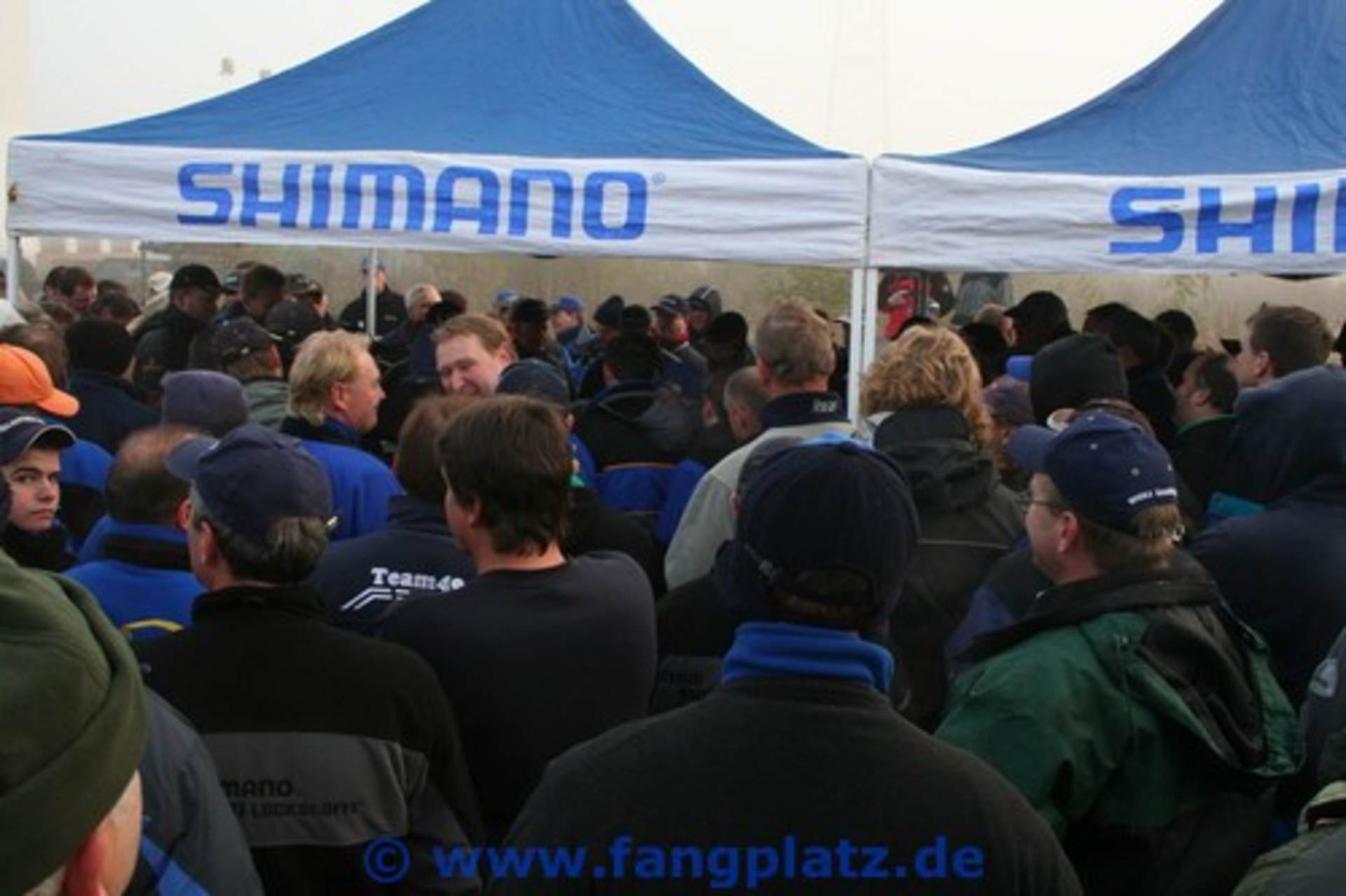 Shimano-Cup 2007: Ein Weltmeister kämpft mit dem Silokanal… (1) 