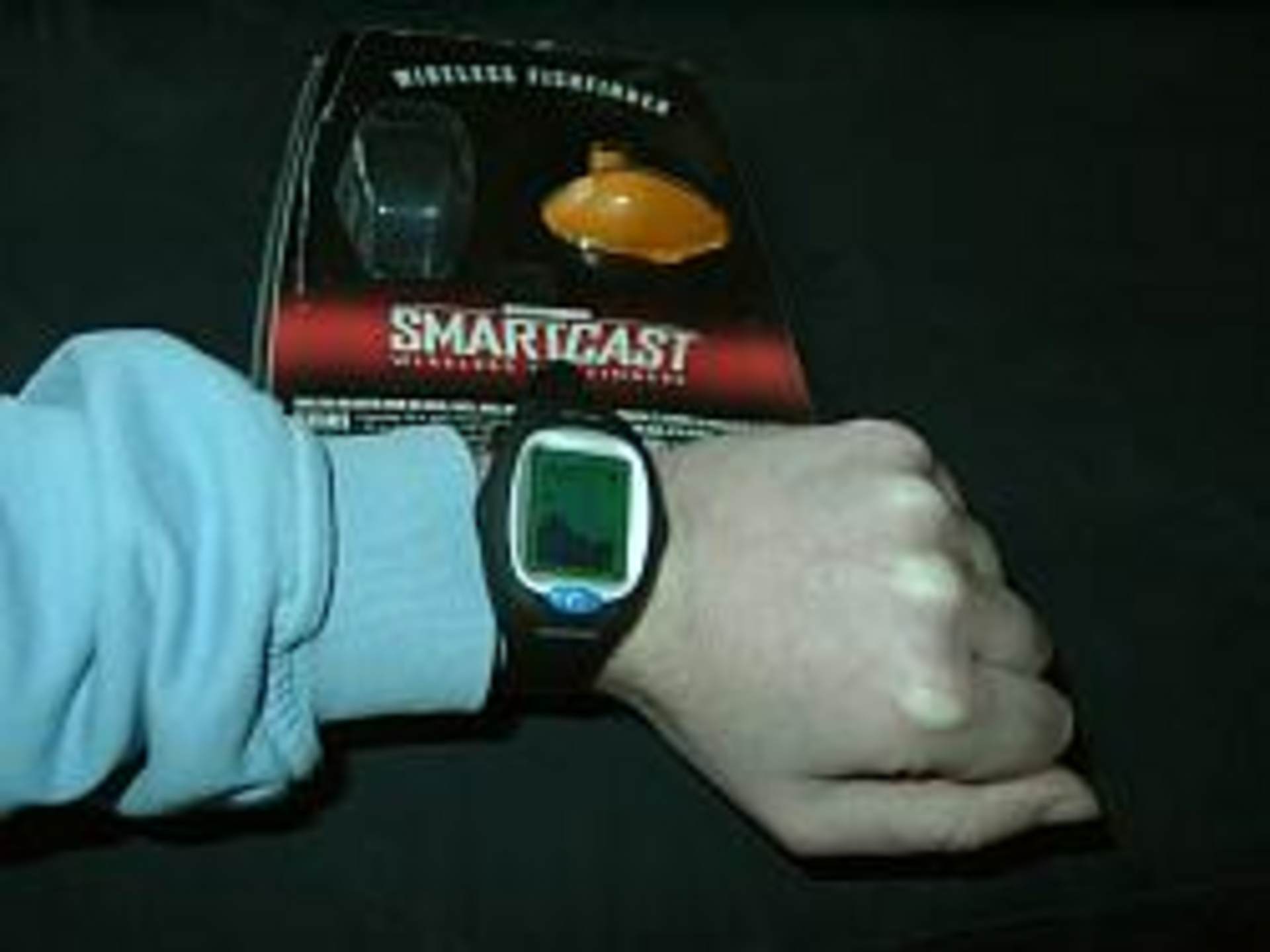 Smartcast RF 30: Der Fischfinder am Handgelenk 